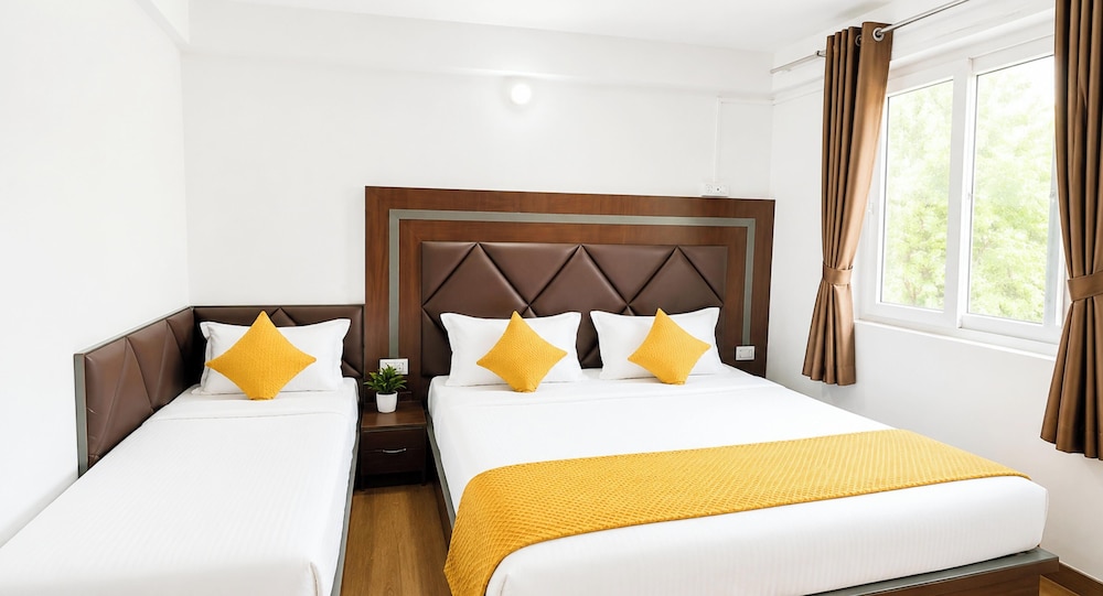 Hotel Shrigangalok Near Gangotri Temple