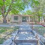Highly Walkable Area! Charming Roswell Bungalow