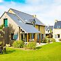 Coastal Apartment Escape in Cancale