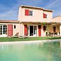 Luxury Luberon Villa With Pool for 10