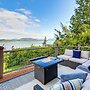 Snow Goose Point: Stunning Views & New Hot Tub!