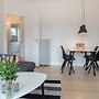 Apartment Sleeps 2 With Garden