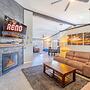 Modern Getaway for 11- Hot Tub Games Gym