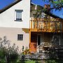 Lakeside Holiday Villa, Private Garden