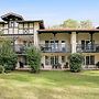 8-person Scenic Landes Forest Apartment
