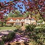 Grade 2 Listed 20 Mins to Baker Street Sleeps 17
