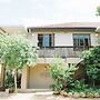 Mackaya Bella Guest House
