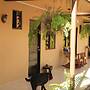 Roxy Fishing Club Y Hotel