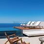 Art Blue Villas