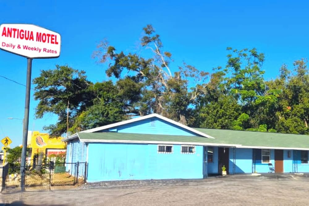 Antigua Motel by OYO Tampa US - 41