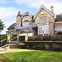 The Caledonian Island Hotel