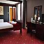 Caledonian Hotel