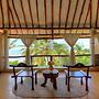Swahili House Tiwi Beach - Private Oceanfront Boutique Villa Near Dian