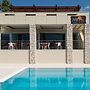 Niriides Luxury Villas