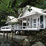Driftwood Resort