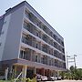 Chompu Nakarin Apartment
