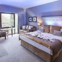 Parklands Hotel & Country Club