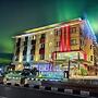 Grand Parama Hotel
