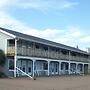 Singing Sands Inn Motel