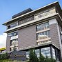 Hilly Hotel