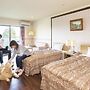 Izu-Kogen Wan Wan Paradise Condominium