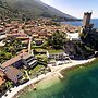 Hotel Castello Lake Front