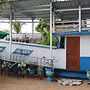 Larantuka Beach Apartments