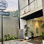 Tropic Inn - Mount Lavinia