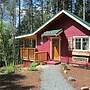Cosy Woodpecker Cottage
