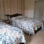Joyce's Motel & Cottages