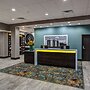 Hampton Inn & Suites Wichita/Airport
