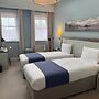 Yarrow Hotel