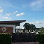Hyde Place Resort