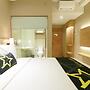 Yellow Star Hotel Gejayan