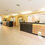 Bernstein Acamed Resort