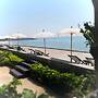 Chomtalay Resort at Had Chaosamran Beach