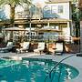 The Collector Inn - Adults Only