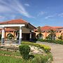 Hotel Lumbini Garden New Crystal