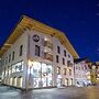 TWO TIMEZ - Boutique Hotel