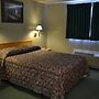 4 Pines Motel