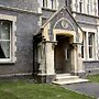 Sherborne House