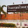 Bualuang Angthong Hotel