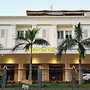 Hotel Ganpat Grand, Palani