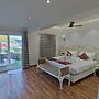 Hotel Holiday Resort