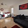 8 Varis Apartments