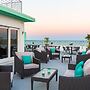 Streamline Hotel