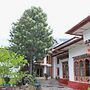 Damchen Resort
