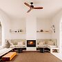 White Exclusive Suite & Villas