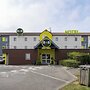 B&B HOTEL Calais Centre Saint-Pierre