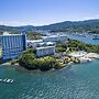 Toba Seaside Hotel